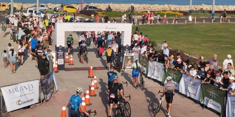 En fotos: así se vive el Ironman 5150 este domingo en Cartagena