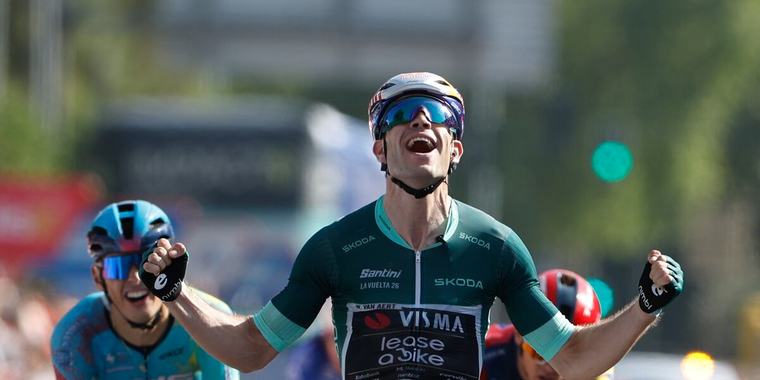 La euforia de Wout van Aert en la etapa de este domingo en la Vuelta a España