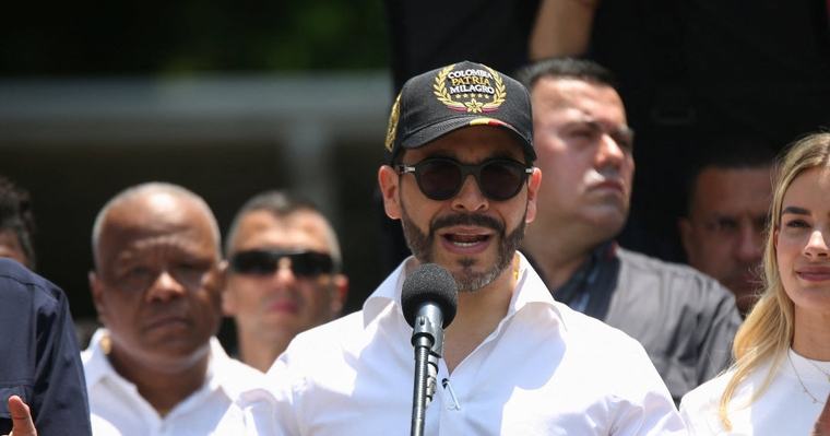 De la Espriella ordena revisar fotomultas tras detectar posibles irregularidades