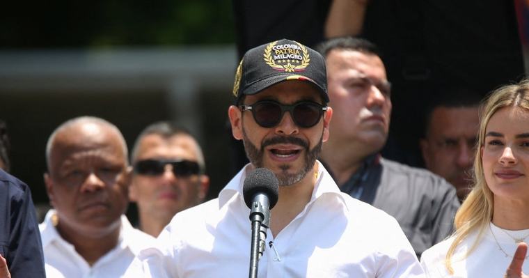 Presidente anuncia medidas para acelerar reconstrucción de Cuarto de Legua, barrio de Cali