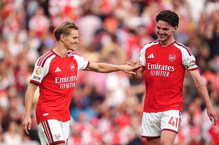Tabla de posiciones de la Premier League: así quedó tras remontada de Arsenal y empate de Manchester