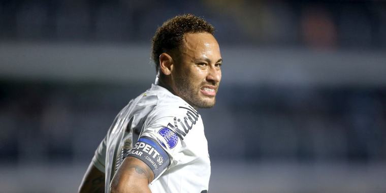 Video: Neymar sale resentido ante Palmeiras y peligra su presencia en el Brasileirão