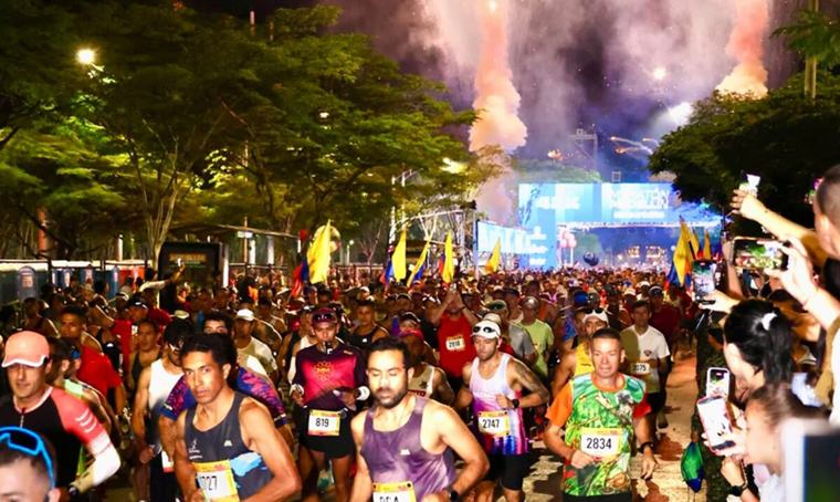 ¡Más de 30.000 corredores se tomaron Medellín en la edición 32 de su gran Maratón!