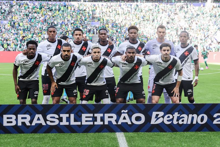¿Sonríe Santa Fe? Vasco Da Gama viajó a Bogotá sin cuatro titulares, entre ellos figura colombiana