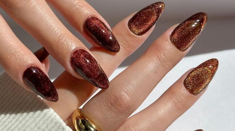 ¿Qué forma de uñas estiliza más las manos? Guía según el estilo