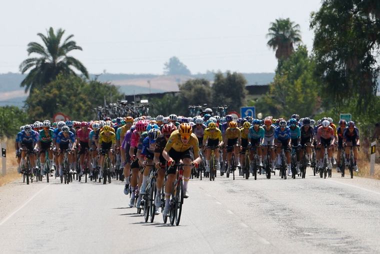 Enric Mas manda en la Vuelta a España tras 15 etapas: así va la clasificación general