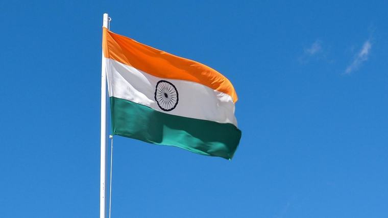 Tragedia en la India: derrumbe de un hostal universitario en Nueva Delhi deja al menos tres muertos y decenas de atrapados