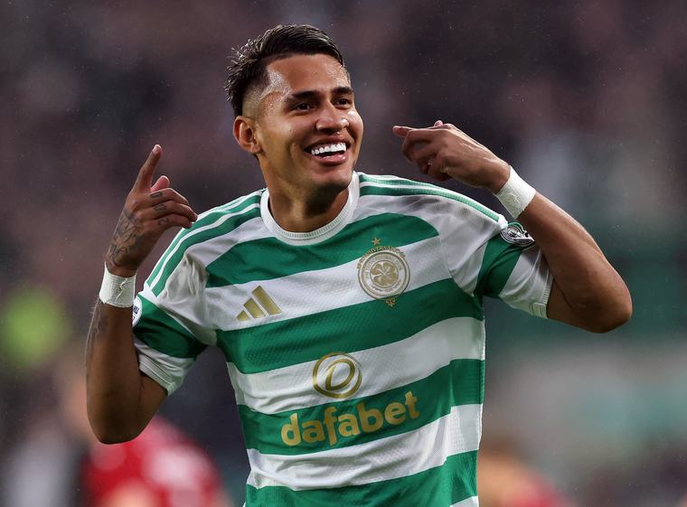 Camilo Durán sigue sumando reconocimientos en Celtic: Elegido mejor jugador de Escocia en agosto