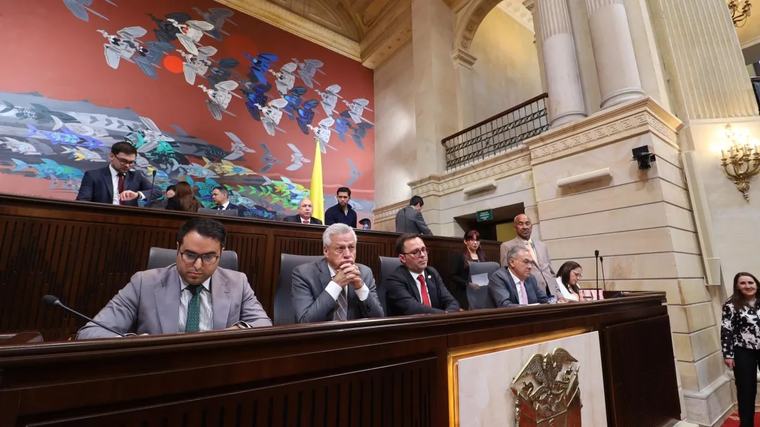 Carrera contra el reloj del Gobierno para sacar adelante presupuesto de $634,9 billones; estos son los obstáculos