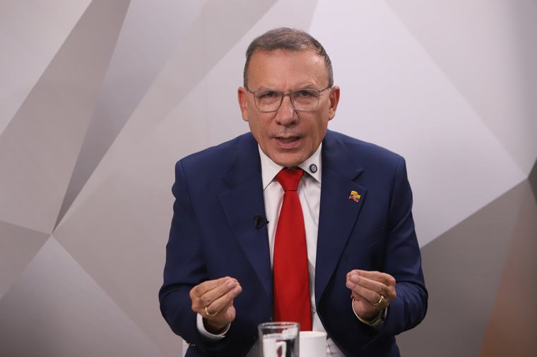 Roy Barreras anunció su retiro de la política tras 20 años de trayectoria: “Los dejo descansar”