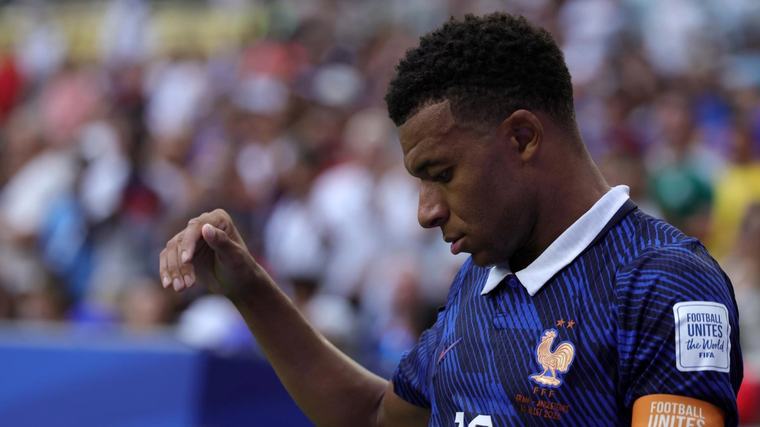 Kylian Mbappé generó polémica al postularse para ser el ganador del Balón de Oro