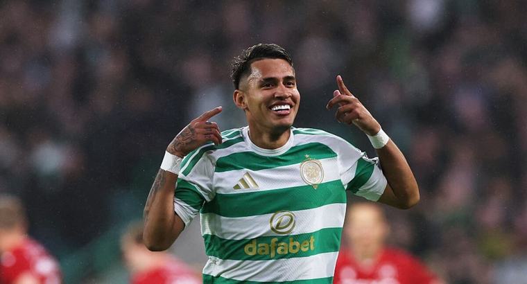 Camilo Durán la sigue rompiendo en Escocia: así fue su nuevo golazo en victoria del Celtic