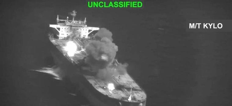 EE. UU. ataca tres petroleros iraníes tras un ataque contra buques de guerra estadounidenses