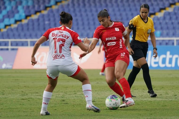 América de Cali sucumbió en casa ante Santa Fe y se complica en los cuadrangulares de la Liga Femenina