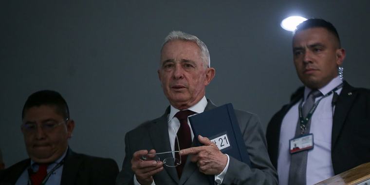 ¿Qué fueron las masacres de El Aro y La Granja, por las cuales Uribe Vélez deberá responder hoy en la Fiscalía?
